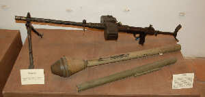 Mitragliatore 1915 e Panzerfaust